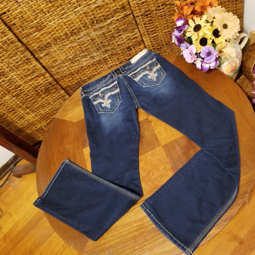 ROCK REVIVAL JEANS 🎸🎶 - Picture 8 of 12